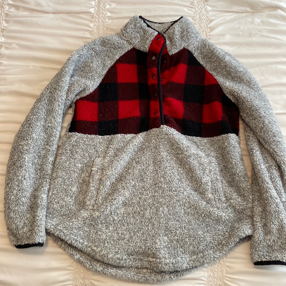 Maurice’s Women's Faux Sherpa Pullover Size Small in Gray, Black and Red